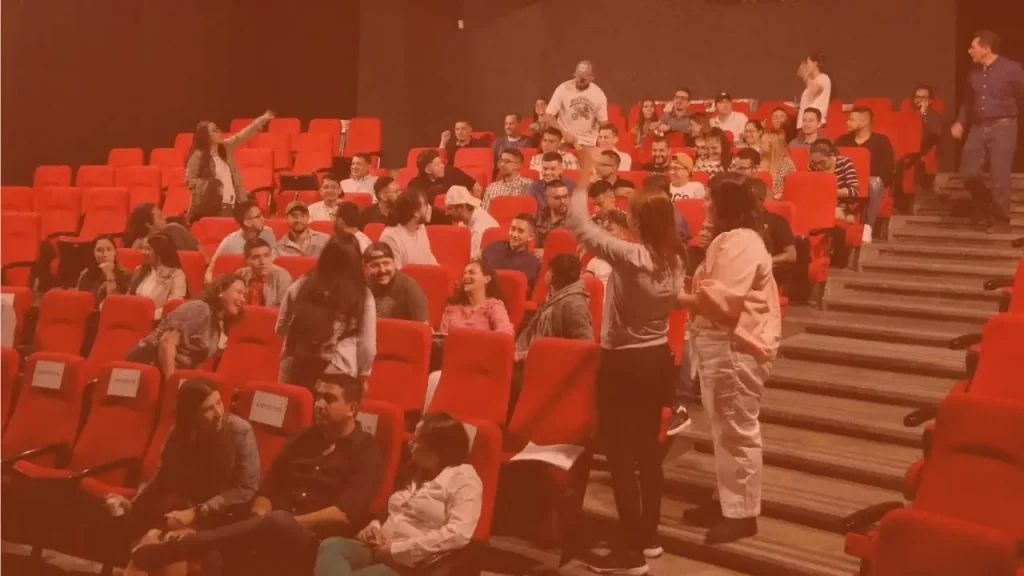 We challenge ourselves, learn, and grow together: We are “bolders”!