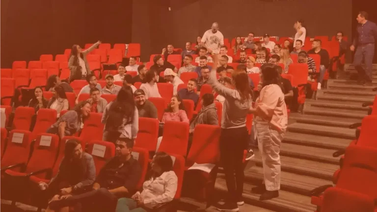 We challenge ourselves, learn, and grow together: We are “bolders”!